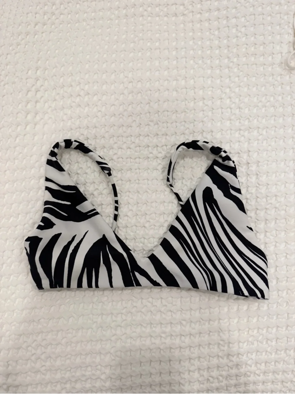 Custom listing - Picture 2 of 2